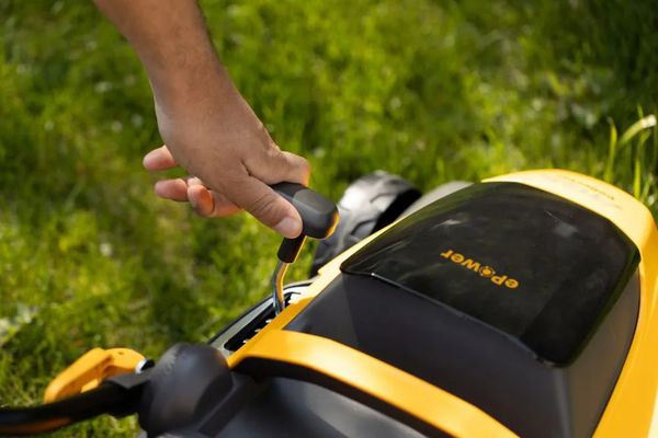 Collector 136e Kit | Batteridrevet gressklipper